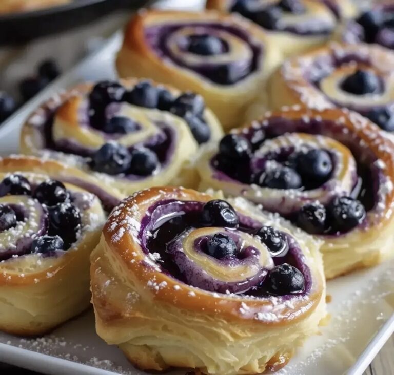 Blueberry Cheesecake Swirl Rolls Recipe
