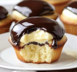 Boston Cream Pie Cupcakes Recipe