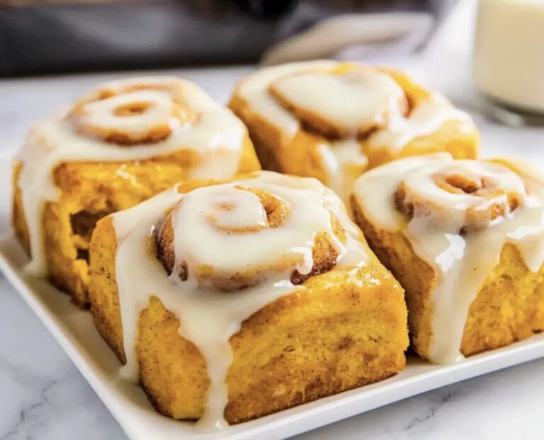 Pumpkin Cinnamon Rolls Recipe