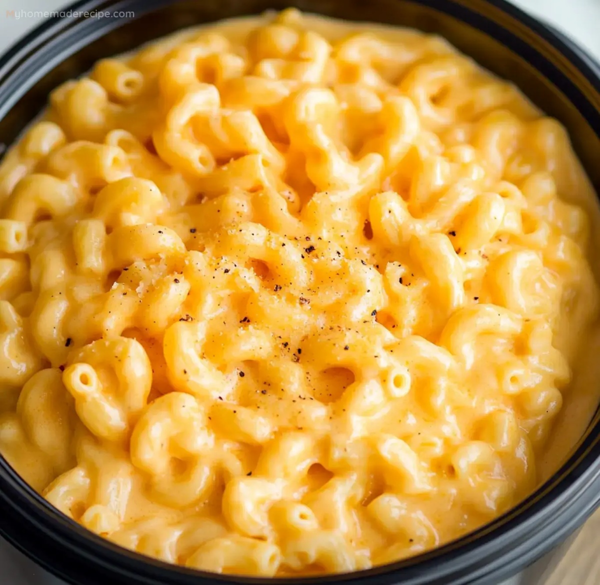 Creamy Crock Pot Mac and Cheese - Easy Comfort Food Recipe