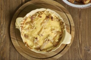 Quick and Hearty One-Pot Macaroni Cheeseburger Soup Recipe