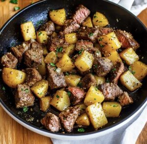 Garlic Butter Steak Bites and Potatoes Recipe
