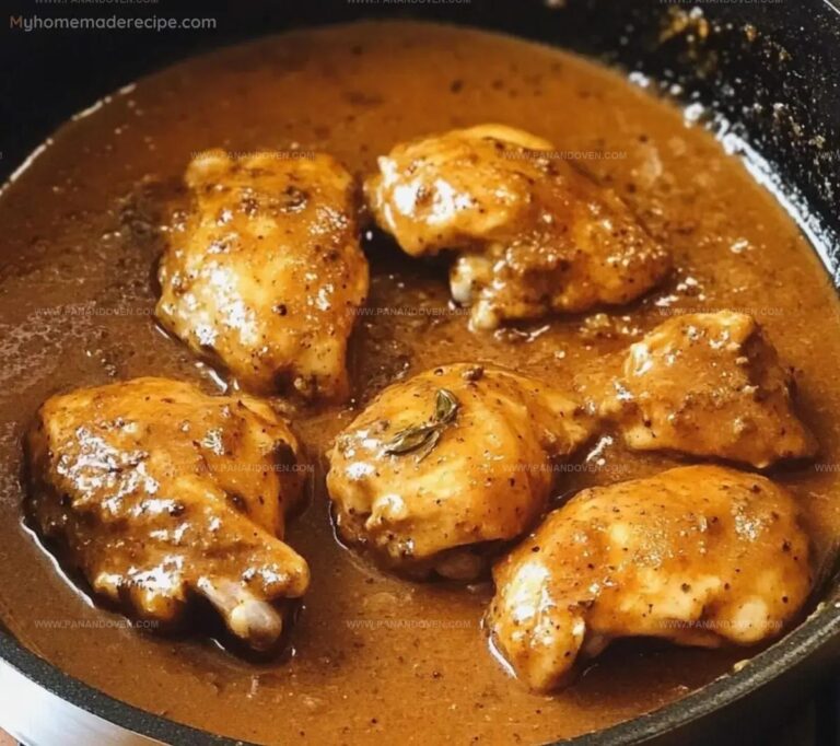 Creamy Southern Smothered Chicken - A Comforting Classic Recipe