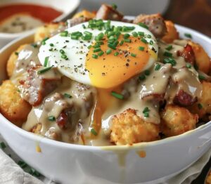 Tater Tot Breakfast Bowl with Sausage Gravy Recipe