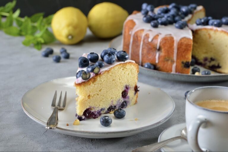 Blueberry Lemon Creme Cake Recipe