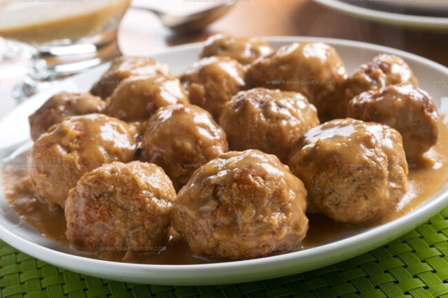 Albondigas En Salsa