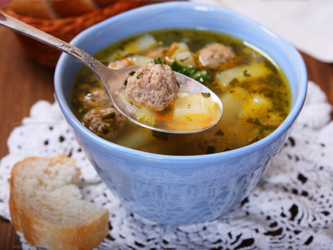 Boccette In Brodo