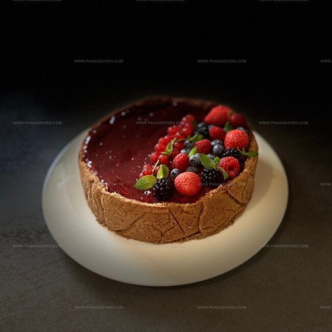 What Are the Best Fruit Pairings for European Cheese-Based Desserts?
