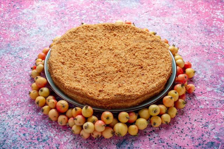 4 Crust Options That Replace Graham Crackers Easily