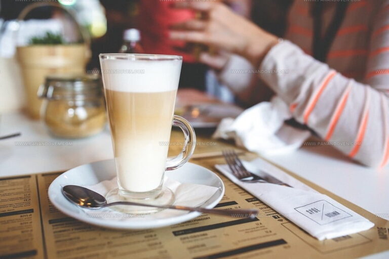 What Does Horchata Taste Like? A Sweet, Creamy Adventure Awaits